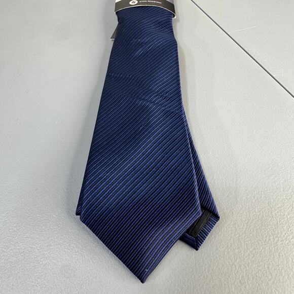 ALFANI ALFATECH Mens Necktie Andree Solid Navy Stain Resistant New - Picture 3 of 9